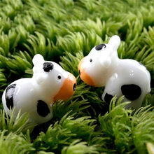Mini kawaii decoração de jardim, decoração em miniatura para jardim de vaca, artesanato em resina, terrário de bonsai, acessórios de jardim, decoração para casa em 2 cores 2024 - compre barato