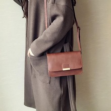 Новые модные женские повседневные маленькие квадратные дамские сумочки из искусственной кожи в стиле ретро с откидной крышкой, сумка на плечо, популярные сумки-мессенджеры через плечо на молнии 2024 - купить недорого