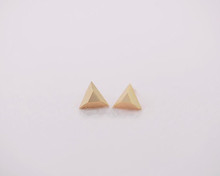 Модные трехмерные геометрические треугольные серьги, треугольные серьги-гвоздики в виде пирамиды для женщин 2024 - купить недорого