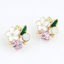 Fashion Korean Gold Cute Flower Stud Earrings For Women New Crystal Earrings Wholesale 2024 - buy cheap