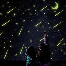 Флуоресцентная романтическая метеоритная Луна DIY настенные наклейки Ночная светящаяся в темноте светящаяся Звезда Детская комната Детская Настенная Наклейка 2024 - купить недорого