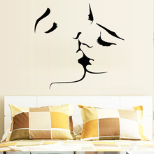 Пара Поцелуй наклейки на стену домашний декор 8468 свадебное украшение стены стикер для спальни Наклейки росписи 2024 - купить недорого
