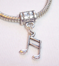Quente!!! Pingente de prata tibetana, acessório para joias q110, pingente de note musical, pulseiras e colares 2024 - compre barato