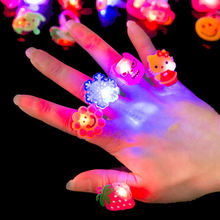 Светящиеся кольца 5 шт./компл., новые детские игрушки, мигающие подарки, светодиодные Мультяшные светильники, светящиеся в темноте игрушки для детей, играющих ночью 2024 - купить недорого