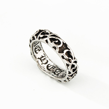 1 шт Европейский новый креативный персональный резной характер кольцо цвет: старое серебро хип-хоп крутое кольцо нейтральное ювелирное изделие Anel R345-T2 2024 - купить недорого