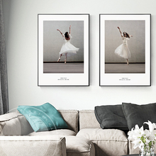 Lienzo de bailarina de Ballet de moda, póster e impresión en HD, sala de estar moderno para arte de pared, decoración de lona de chica para decoración del hogar 2024 - compra barato