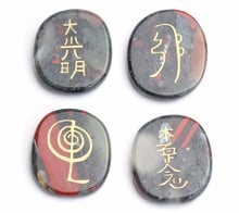 Piedras naturales de Chakra talladas, 35x30x7MM, piedras de Palma ovaladas curativas, conjunto de símbolos Usui Reiki grabados con bolsa libre 2024 - compra barato