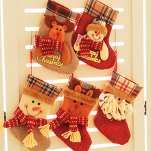 Calcetines de Papá Noel a cuadros para niños, bolsas de regalo, dulces decorativos de Navidad, suministros de Adornos de árbol de Navidad 2024 - compra barato