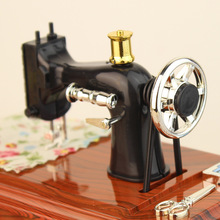 Máquina de coser Retro nostálgica, caja de música con simulación de viento, regalos creativos, nueva trompeta 3 2024 - compra barato
