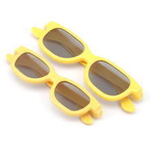 (4 шт./лот) Супер Дешевые Семейные Пассивные Поляризационные 3D очки для взрослых и детей комплект для LG Пассивных 3D телевизоров и RealD 3D кино 2024 - купить недорого