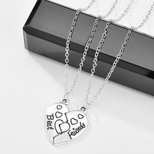 2 pcs Charm Best Friends Carved Heart Shaped Pendants Necklaces for Women Girls Couples BFF Friendship Silver Color Necklaces 2024 - compre barato