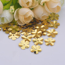 500pcs/lot Flower Sequins 14mm PVC Decoration Sewing DIY Wedding Craft Scrapbook For Clothing Gold 2024 - buy cheap