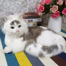 Simulación lindo gato tumbado 32x23x15cm modelo de polietileno y pieles color mezclado modelo de gato decoración del hogar, modelo regalo d701 2024 - compra barato
