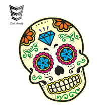 EARLFAMILY 13 см X 10,7 см мексиканский день мертвецов Сахар Череп разных цветов с алмазным мотивом внешние виниловые автомобильные наклейки 2024 - купить недорого
