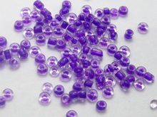 5000 cuentas de semilla de vidrio de 2mm, color forrado dentro de púrpura + caja de almacenamiento 2024 - compra barato