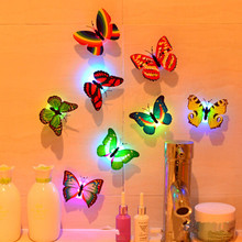 Красочный светящийся светодиодный ночник в виде бабочки, свадебный декоративный светильник, наклейки для детей, маленькие подарки, игрушки, игры, на батарейках 2024 - купить недорого