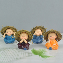4 peças/lote pequena estátua de buda monge com chapéu de palha resina estatueta artesanato casa decorativa, ornamentos miniaturas artesanato criativo 2024 - compre barato