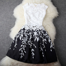 2015 summer new fashion women elegant flower print dress casual lace patchwork sleeveless white black dresses Vestido De Renda 2024 - купить недорого