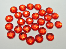 Gemas de diamante de imitación redondas facetadas, acrílico rojo 500, sin agujero, 6mm 2024 - compra barato