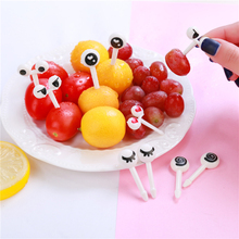 Lote de 10 unidades de Mini tenedores de fruta, tenedor de plástico con forma de ojo, expresión de dibujos animados, palillos para fruta, tenedor para niños, cebos de postre 2024 - compra barato