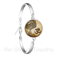 2018 Buddhism Bracelet Mandala Art Picture Glass Cabochon Silver Plated Chain Bangle For Women Men Om Classic Jewelry Gift 2024 - buy cheap