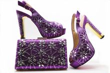 Lindo conjunto de sapatos roxo feminino com cristal grande decoração sapatos africanos conjunto de bolsa para vestido x29 salto 12cm 2024 - compre barato