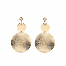 Pendientes largos de Metal esmerilado para niñas, aretes circulares geométricos chapados en oro, a la moda, joyería Popular para fiesta, regalo 2024 - compra barato