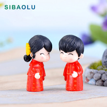 2 pcs Chinês estatueta Em Miniatura decoração do casamento Do Noivo Da Noiva boneca de fadas estátua do jardim Musgo jardim resina artesanato de Presente Para Casa 2024 - compre barato