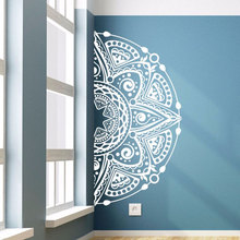 Calcomanía de vinilo con diseño de flor de medio Mandala para pared, pegatina decorativa para el hogar, sala de estar, Mural de estilo Mandala, arte de flores de vinilo, MTL03 2024 - compra barato