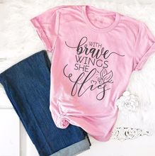 Camiseta con estampado de alas de Brave She Flies para mujer, ropa inspiradora con eslogan de moda, estética islámica, rosa, femenina 2024 - compra barato