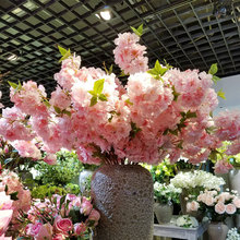 Flores artificiales de imitación para decoración de pared, flor de cerezo Artificial de 100cm, árbol cifrado para boda, hogar, DIY 2024 - compra barato