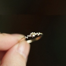 Nuevo anillo de compromiso de circón Simple Delgado anillo de amor joyería femenina 2024 - compra barato