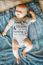 2020 algodão bebê recém-nascido menina menino manga curta eu estou indo pesca com papai carta impresso macacão outfits 2024 - compre barato