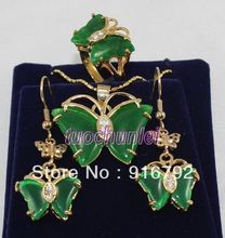 Pendientes colgantes de mariposa de piedra verde para mujer, juego de anillos de 24x30mm, envío gratis, venta al por mayor 2024 - compra barato