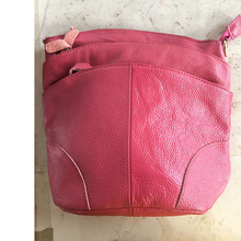 Женская сумка из натуральной кожи, с ручками и плечевым ремнём 2024 - купить недорого