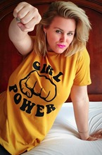 Женская футболка с графическим рисунком для девушек, модная желтая хлопковая Повседневная рубашка, эстетичный гранж, готический Тройник 2024 - купить недорого