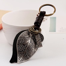 Punk Vintage Pattern Leaf Pendant Charm Genuine Leather Keychain For Men Women Key Ring Car Auto Bag Key Chain 2024 - buy cheap