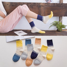 New chegou 10 peças = 5 pairs personalidade Motome-fio de algodão de cor meias bonito mulheres meias de inverno, meias quentes 2024 - compre barato