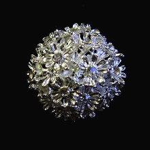 Silver Crystal Flower Brooch Zinc Alloy Small Flower Party Custome Pin Accessory 2024 - buy cheap