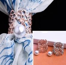 1 Uds Nueva inclusión de moda Vintage flor Rosa hueca bufanda con perlas de imitación hebilla cilindro chal con hebilla de 2024 - compra barato