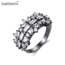 LUOTEEMI-anillo ajustable de diseño a la moda para Mujer, joyería negra brillante de circonia cúbica para fiesta o citas, regalo de Navidad para Mujer 2024 - compra barato
