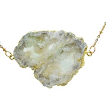 Collar de cristal de cuarzo blanco natural para mujer, conector chapado en oro, geoda de cuarzo druzy 2024 - compra barato