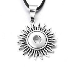 New 12mm Flower Craving Snap Buttons Jewelry Metal Vintage Pendant Necklace with Chain Fit 12mm Snap Necklace Jewelry 2024 - buy cheap