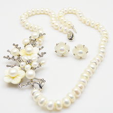 Charming White color freshwater pearl necklace + earring woman's jewelry set Made With Shell Flower Stud Earrings 2024 - buy cheap