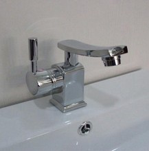 Grifo mezclador de baño de agua caliente y fría contemporáneo, grifo de lavabo montado en la cubierta 2024 - compra barato