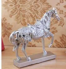 Полимерная Золотая лошадь в китайском стиле, вертикальная статуя warhorse, подарок на день рождения, креативная домашняя мебель ручной работы, свадебная статуя fla, скульптура 2024 - купить недорого