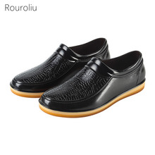 Rouroliu tênis de imitação de couro, antiderrapante, para trabalho em cozinha, masculino, à prova d'água, solado para chuva rt301 2024 - compre barato