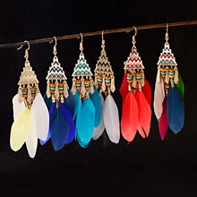 Brincos étnicos coloridos de liga para mulheres, brincos de penas de miçangas de madeira pingentes de tribo 2024 - compre barato