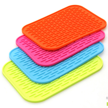 1Pcs Retangular Silicone Copo Caneca de Louça Coaster Potholder Mat Mesa de Jantar Isolamento Térmico Almofada 2024 - compre barato