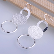 Brillante y deslumbrante pendientes Chapado en plata 925, joyería para mujer, pendientes de plata LQ-E012 TVYKQFJF 2024 - compra barato